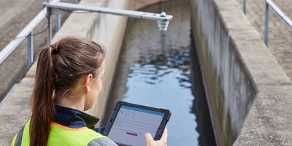 Micropilot FMR20B, misura di livello, canale aperto, impianto di trattamento delle acque reflue