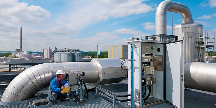 Tecnologia avanzata di analisi dei gas e misura della portata di Endress+Hauser SICK.
