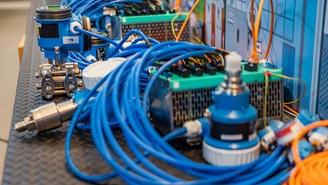 Configurazione del test di carico Ethernet-APL presso Endress+Hauser a Reinach, Svizzera, con oltre 240 dispositivi.