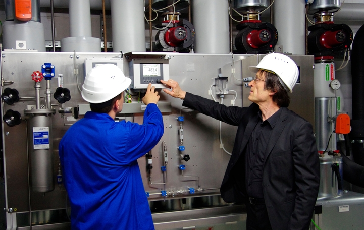 Sensori e trasmettitori di redox per tutti i settori industriali
