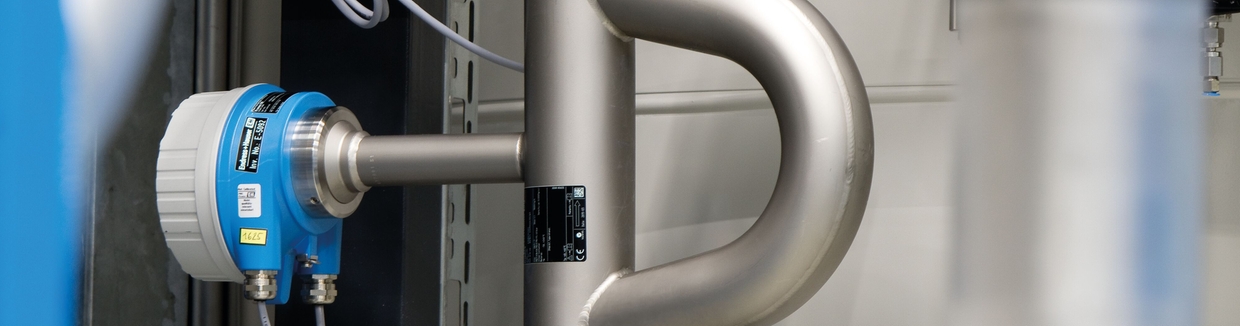 Coriolis mass flow meters in loading bay