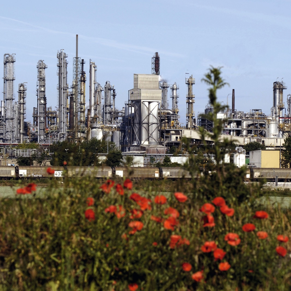 Il trattamento delle acque industriali è essenziale in tutti i settori.