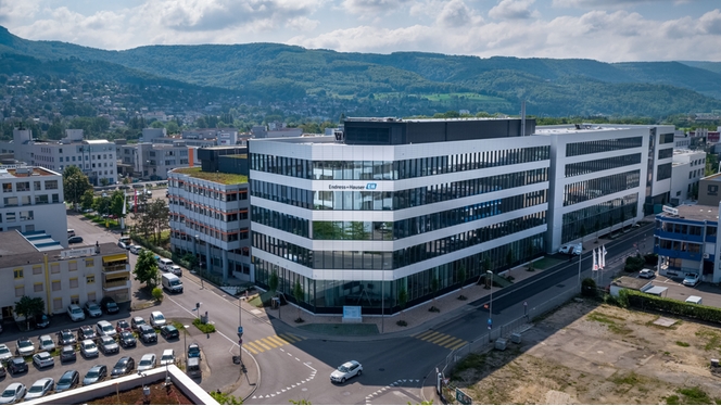 Endress+Hauser è stata premiata con il Global Market Leadership Award per i misuratori di portata elettromagnetici