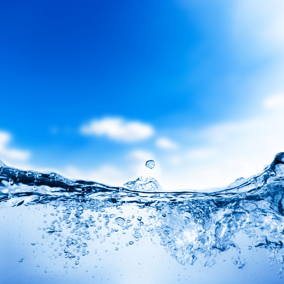 Acqua potabile cristallina e purificata