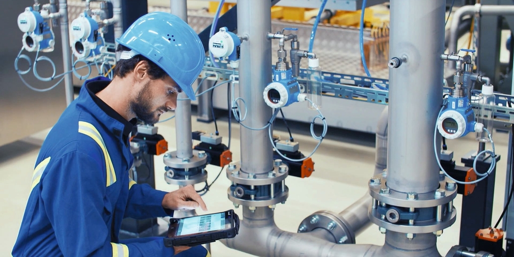 Regolazione Industriale - prima sessione - 26 novembre 2025 - Corso in collaborazione con Ing. M. Maini