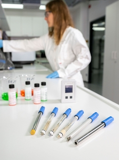 Sensori Memosens con accoppiamento induttivo